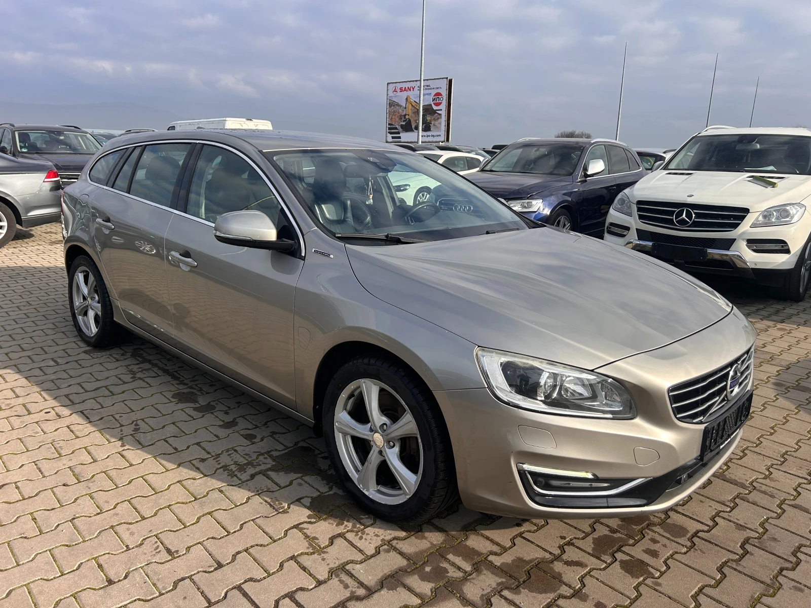 Volvo V60 2.4D6 PLUG-IN-HYBRID AWD AVTOMAT/KOJA EURO 6 | Mobile.bg � ����������� 4