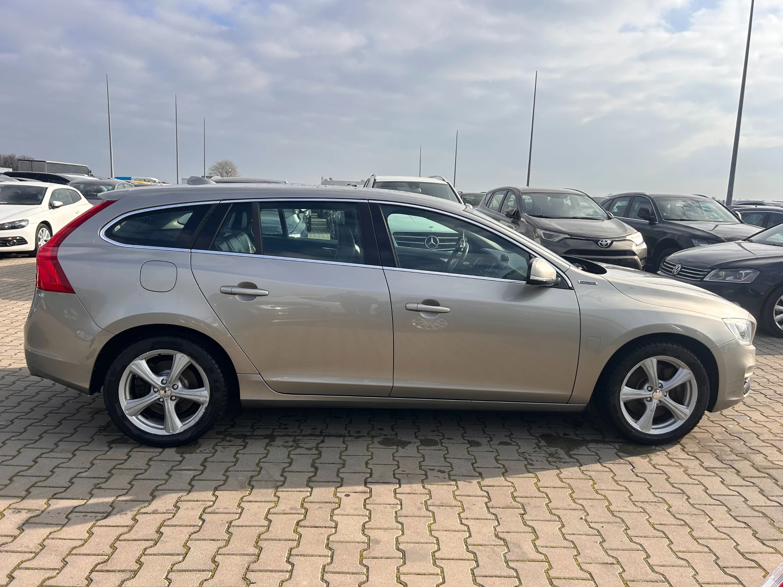 Volvo V60 2.4D6 PLUG-IN-HYBRID AWD AVTOMAT/KOJA EURO 6 | Mobile.bg � ����������� 5