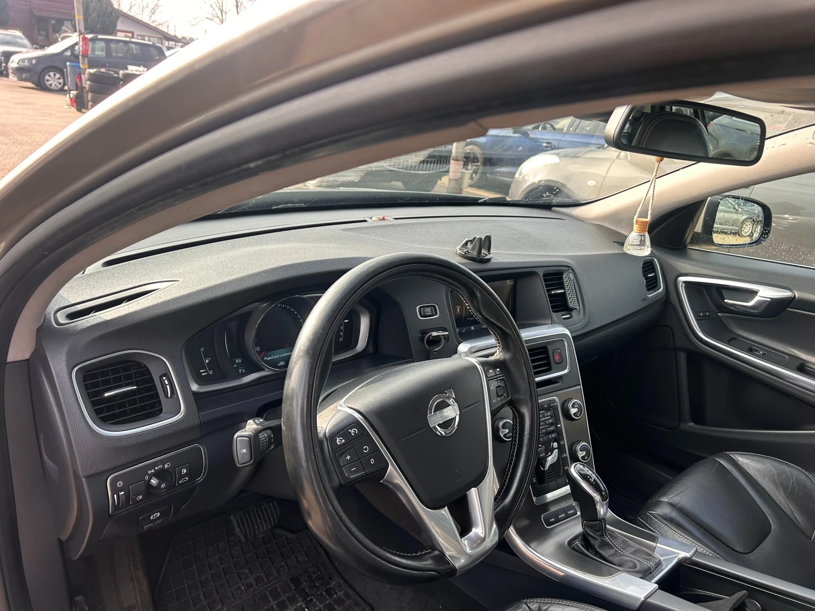 Volvo V60 2.4D6 PLUG-IN-HYBRID AWD AVTOMAT/KOJA EURO 6 | Mobile.bg � ����������� 14