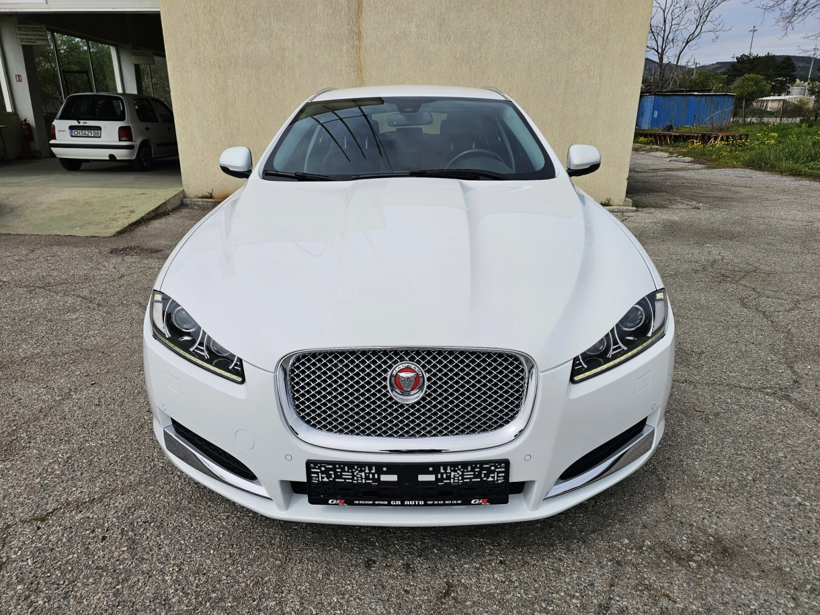 Jaguar Xf 2.2 SPORTBRAKE, снимка 2 - Автомобили и джипове - 54211597