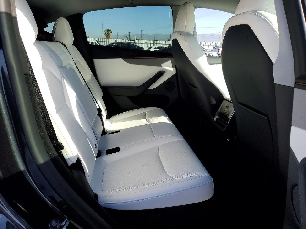 Tesla Model Y JUNIPER LONG RANGE DUAL MOTOR AWD FSD4* , снимка 10 - Автомобили и джипове - 54428273