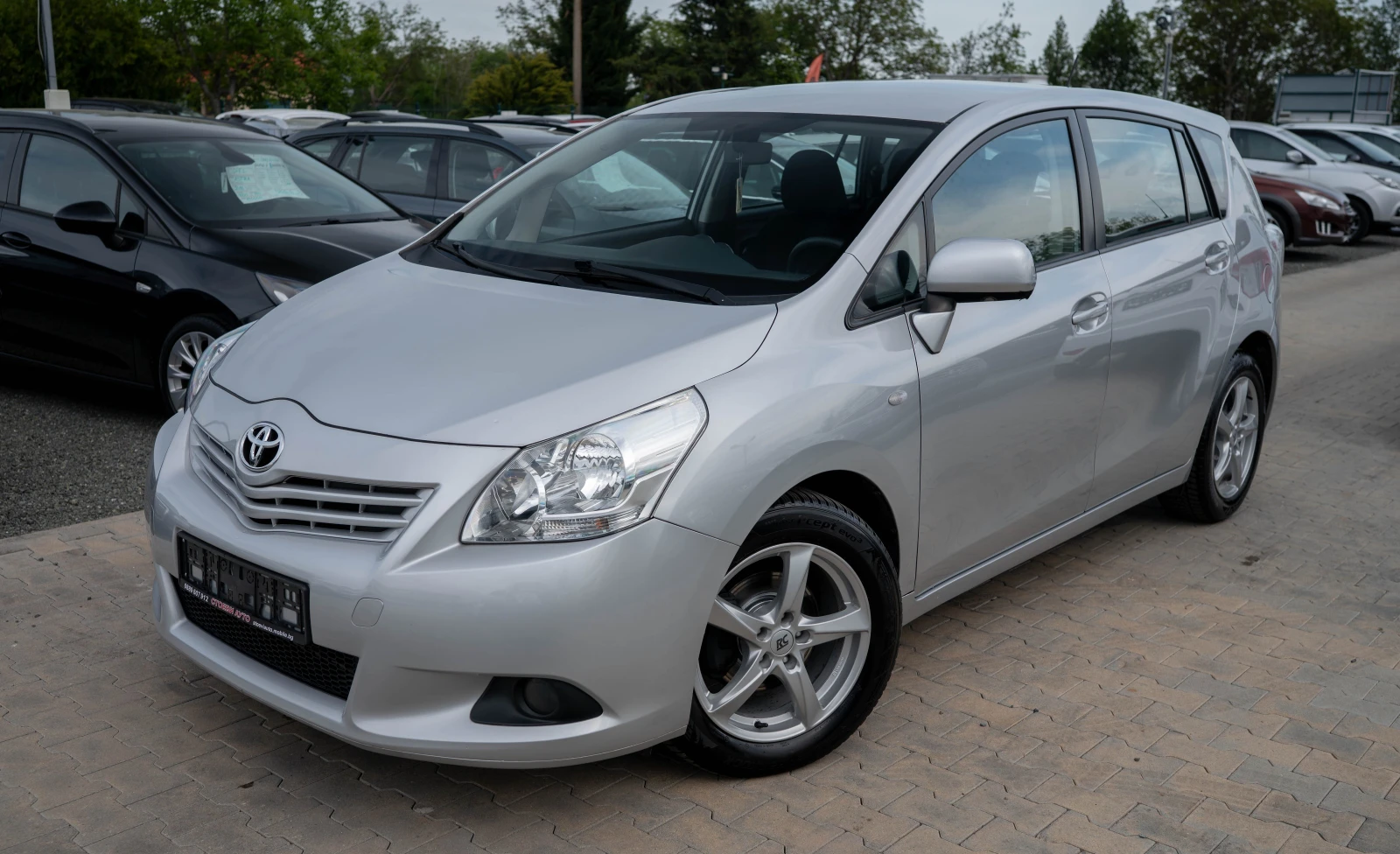 Toyota Verso 1.8* Бензин* 147кс, снимка 2 - Автомобили и джипове - 54458336