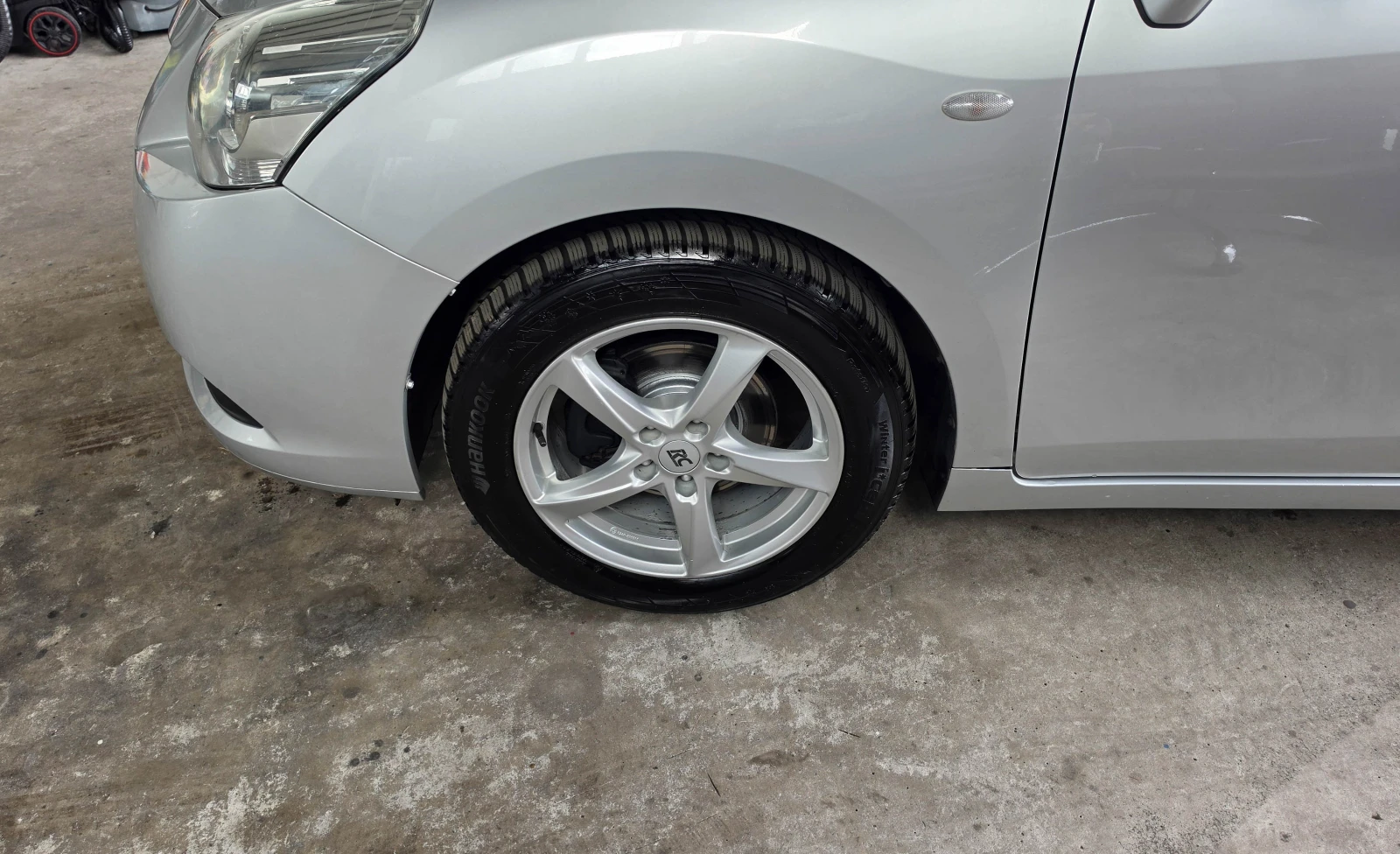 Toyota Verso 1.8* Бензин* 147кс, снимка 16 - Автомобили и джипове - 54458336