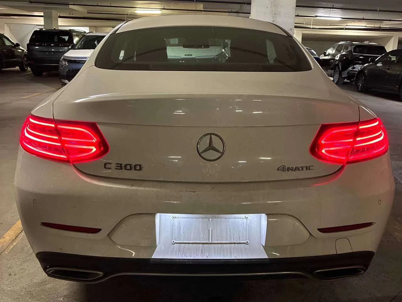 Mercedes-Benz C 300 * CARFAX * ОПЦИЯ ЗА ФИНАНСИРАНЕ , снимка 4 - Автомобили и джипове - 55303496