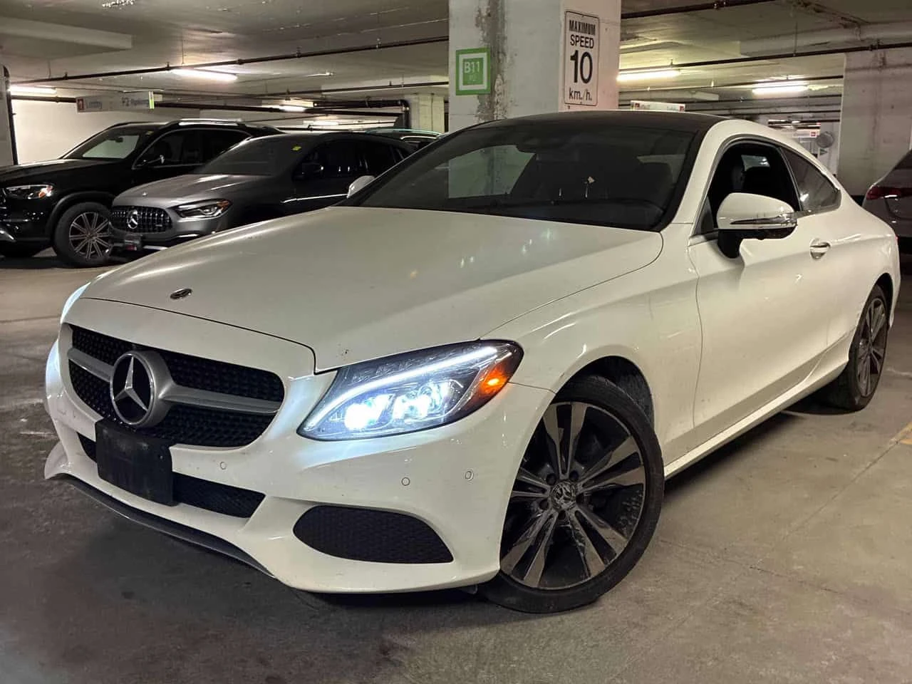 Mercedes-Benz C 300 * CARFAX * ОПЦИЯ ЗА ФИНАНСИРАНЕ 