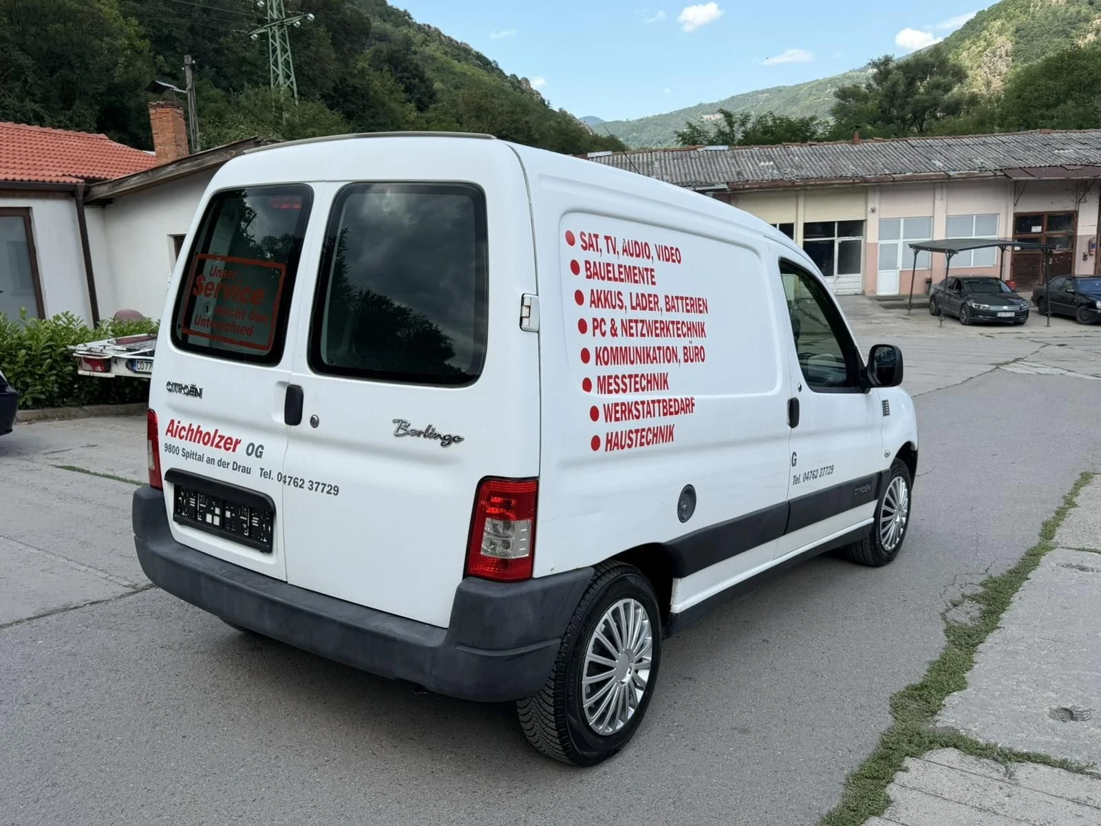 Citroen Berlingo 1.6HDI 2008г., снимка 3 - Автомобили и джипове - 55628351