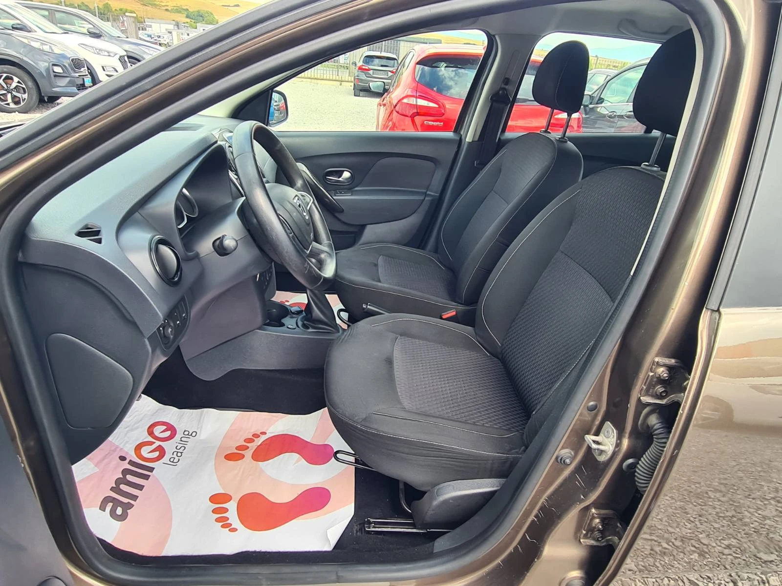 Dacia Sandero 1.0Turbo 90ks.Navi LED Euro 6D, снимка 8 - Автомобили и джипове - 55943618