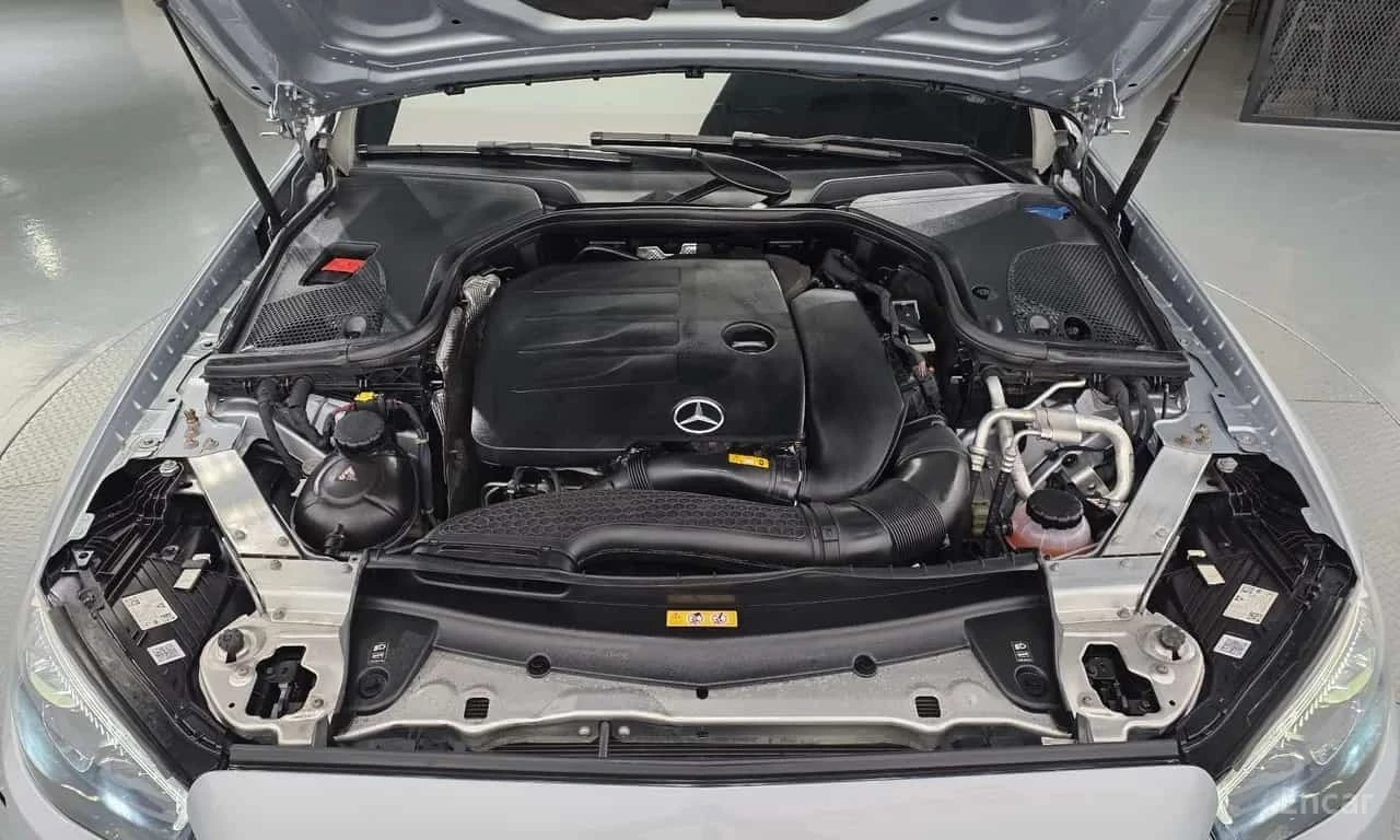 Mercedes-Benz E 350 4MATIC Avantgarde/ФИНАНСИРАНЕ, снимка 6 - Автомобили и джипове - 56301257
