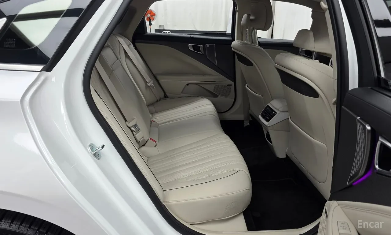 Kia K8, снимка 12 - Автомобили и джипове - 56422926