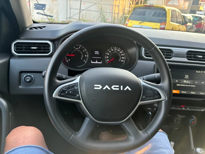 Dacia Duster, снимка 14 - Автомобили и джипове - 47831086