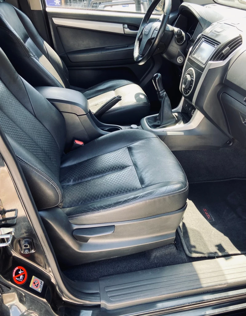Isuzu D-max 2.5 BiTurbo 4x4, снимка 5 - Автомобили и джипове - 52824524