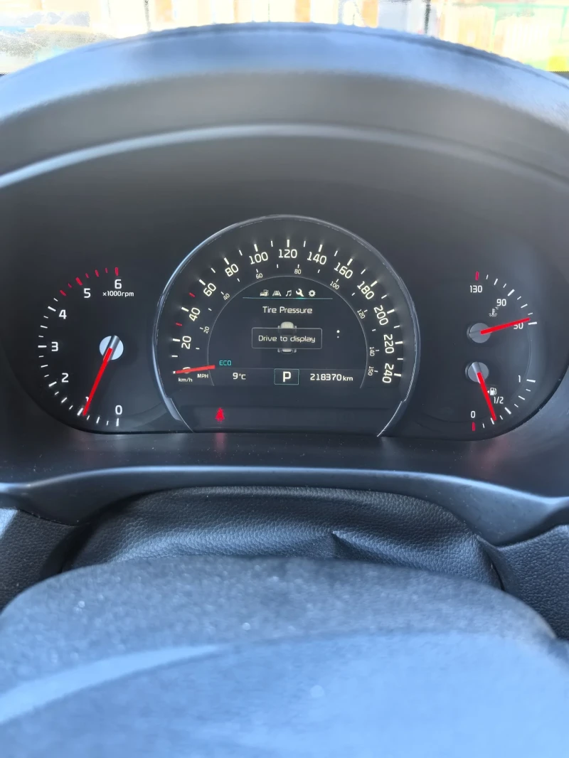 Kia Sorento 2.2 CRDI REBEL, снимка 7 - Автомобили и джипове - 52253351