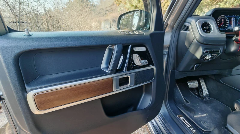 Mercedes-Benz G 400 КАТО НОВА/ГАРАНЦИОННА/АМГ/ ЛИЗИНГ, снимка 12 - Автомобили и джипове - 52456803