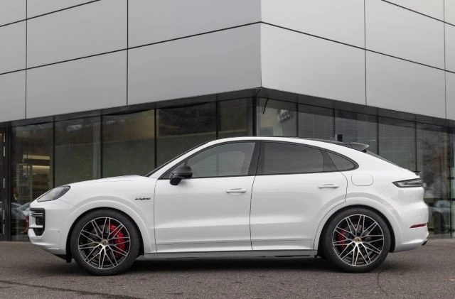 Porsche Cayenne Turbo E-Hybrid Coupe = NEW= Гаранция, снимка 3 - Автомобили и джипове - 49085241