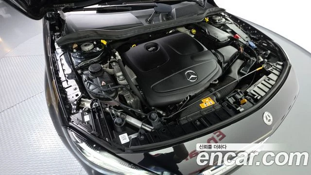 Mercedes-Benz GLA 220 | TOP SERVICE, снимка 6 - Автомобили и джипове - 56013764