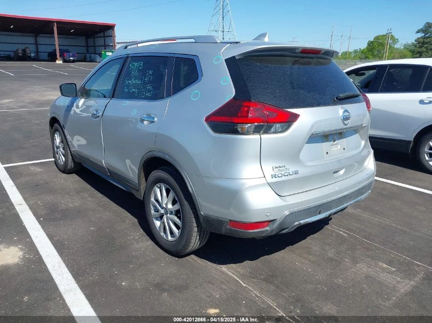 Nissan Rogue 2.5L I-4 DOHC, VVT, 170HP Front Wheel Drive - изображение 3