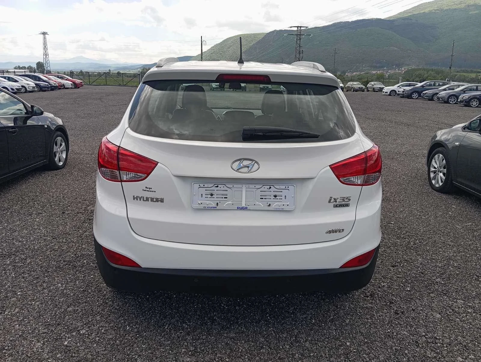 Hyundai IX35 2.0D 4x4 - изображение 4