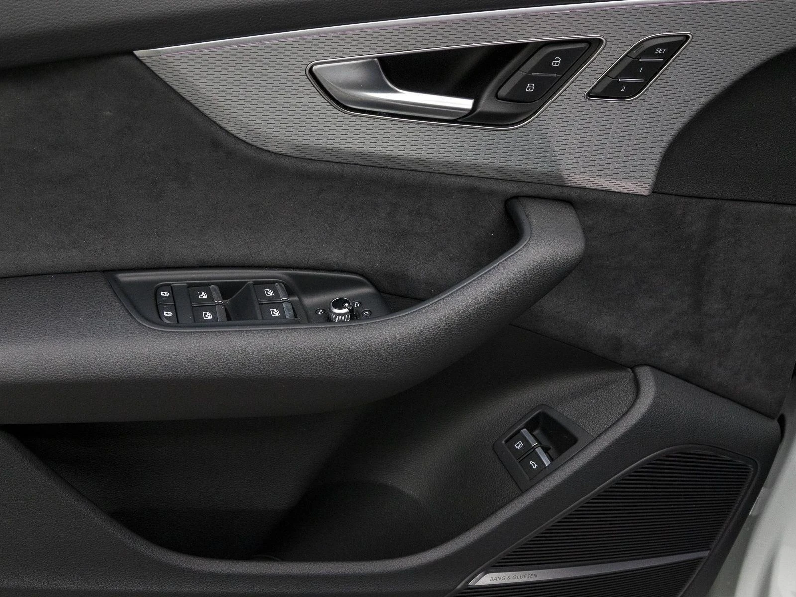 Audi Q7 60 TFSIe/PLUG-IN/FACELIFT/S-LINE/S-SEATS/HEAD UP/ - изображение 5