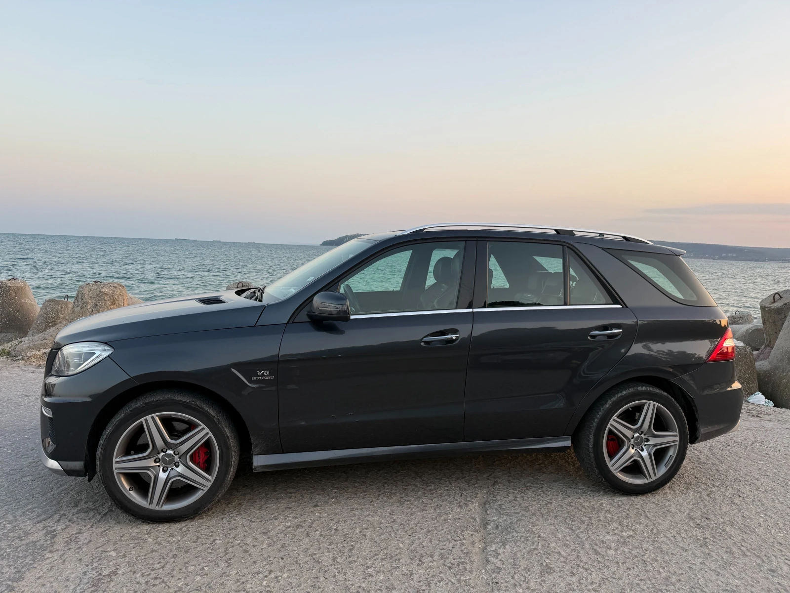 Mercedes-Benz ML 63 AMG  - изображение 7