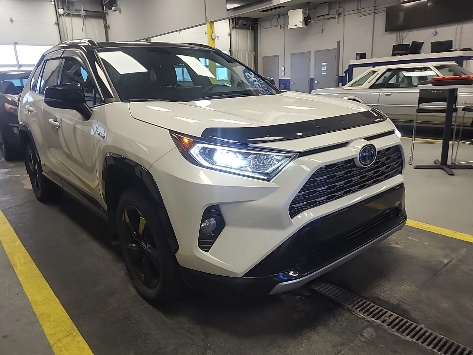 Toyota Rav4 HYBRID XSE * * CARFAX * *   * *  | Mobile.bg   1