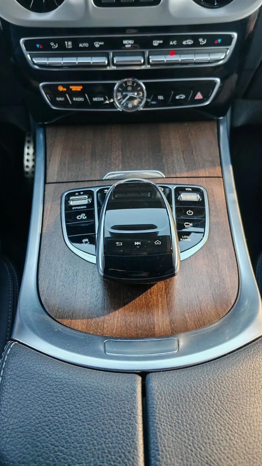 Mercedes-Benz G 400 КАТО НОВА/ГАРАНЦИОННА/АМГ/ ЛИЗИНГ - изображение 8