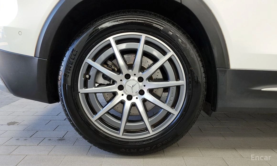 Mercedes-Benz GLC 350  - изображение 5