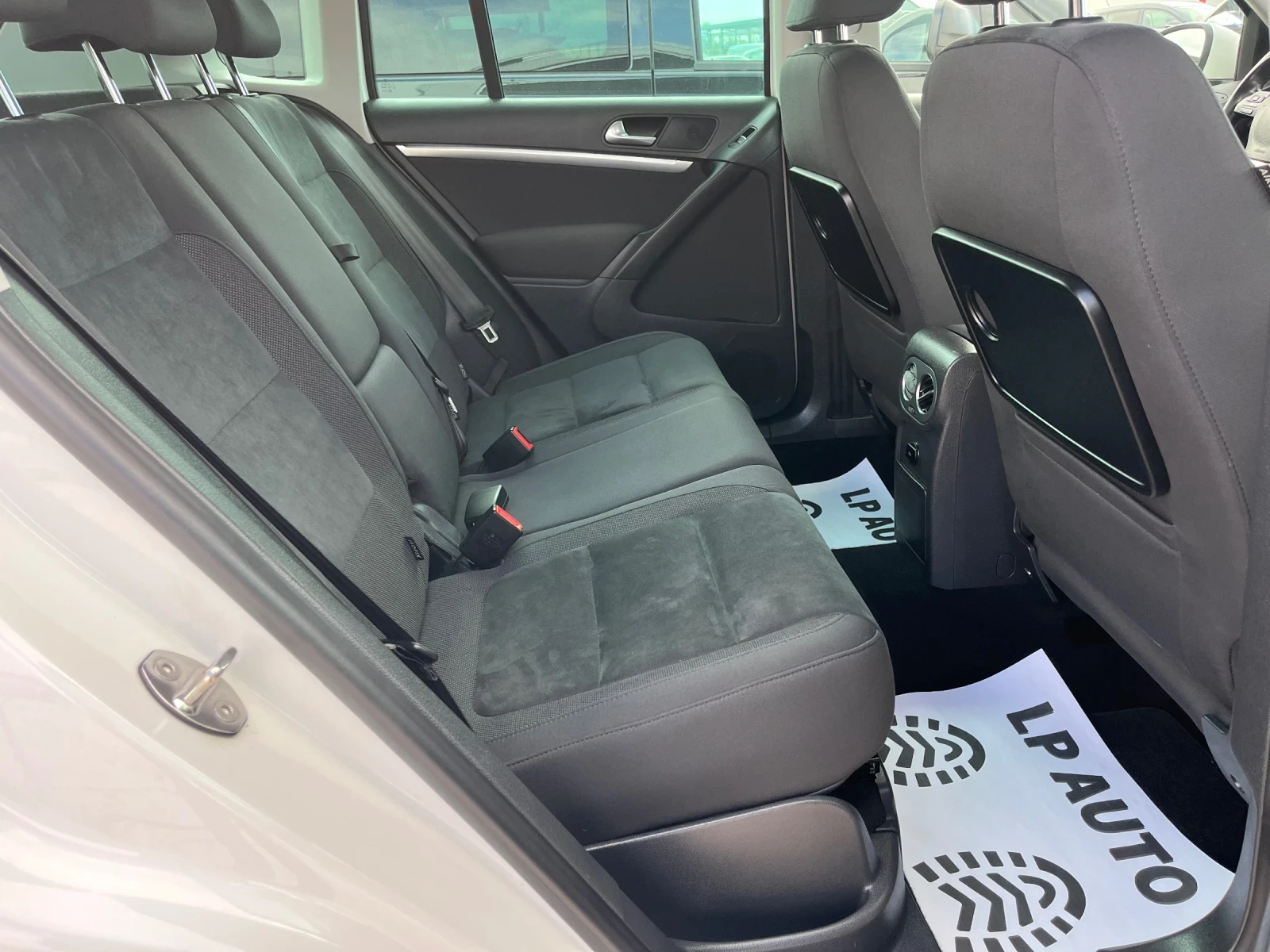 VW Tiguan 2.0tdi* 140k.c* 4x4* HIGH-LINE | Mobile.bg � ����������� 11