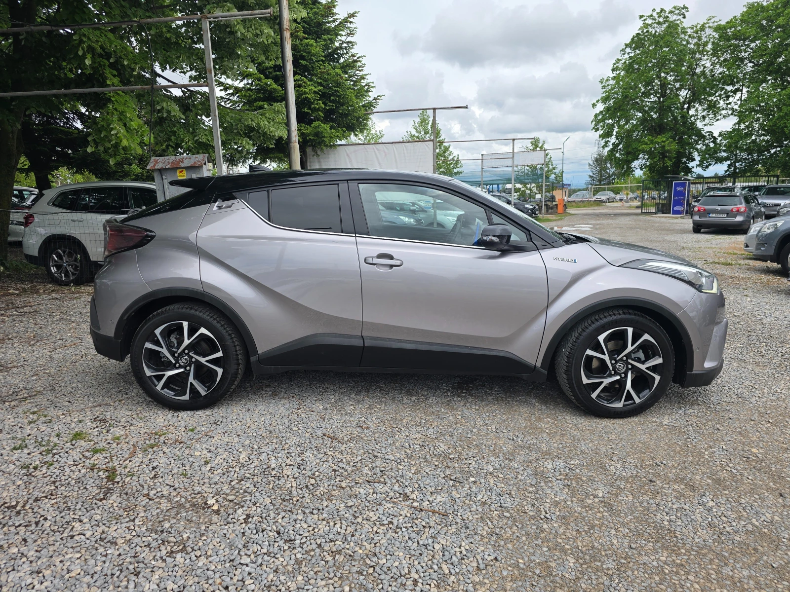 Toyota C-HR Graphic 1.8 HIBRID-122kc/KEYLESS/KAMERA/NAVI, снимка 4 - Автомобили и джипове - 54258333
