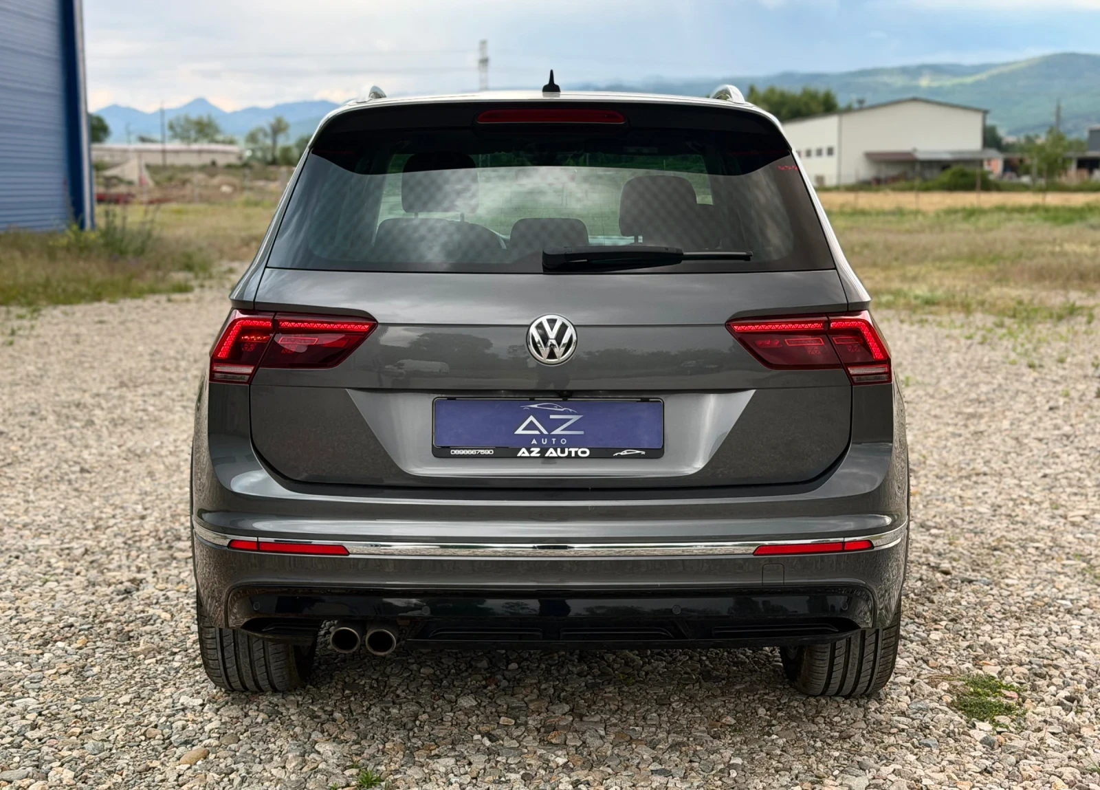 VW Tiguan 2.0TDI 190кс 4x4 R-Line/ Exclusive/ Dynaudio/ Full, снимка 5 - Автомобили и джипове - 54333532