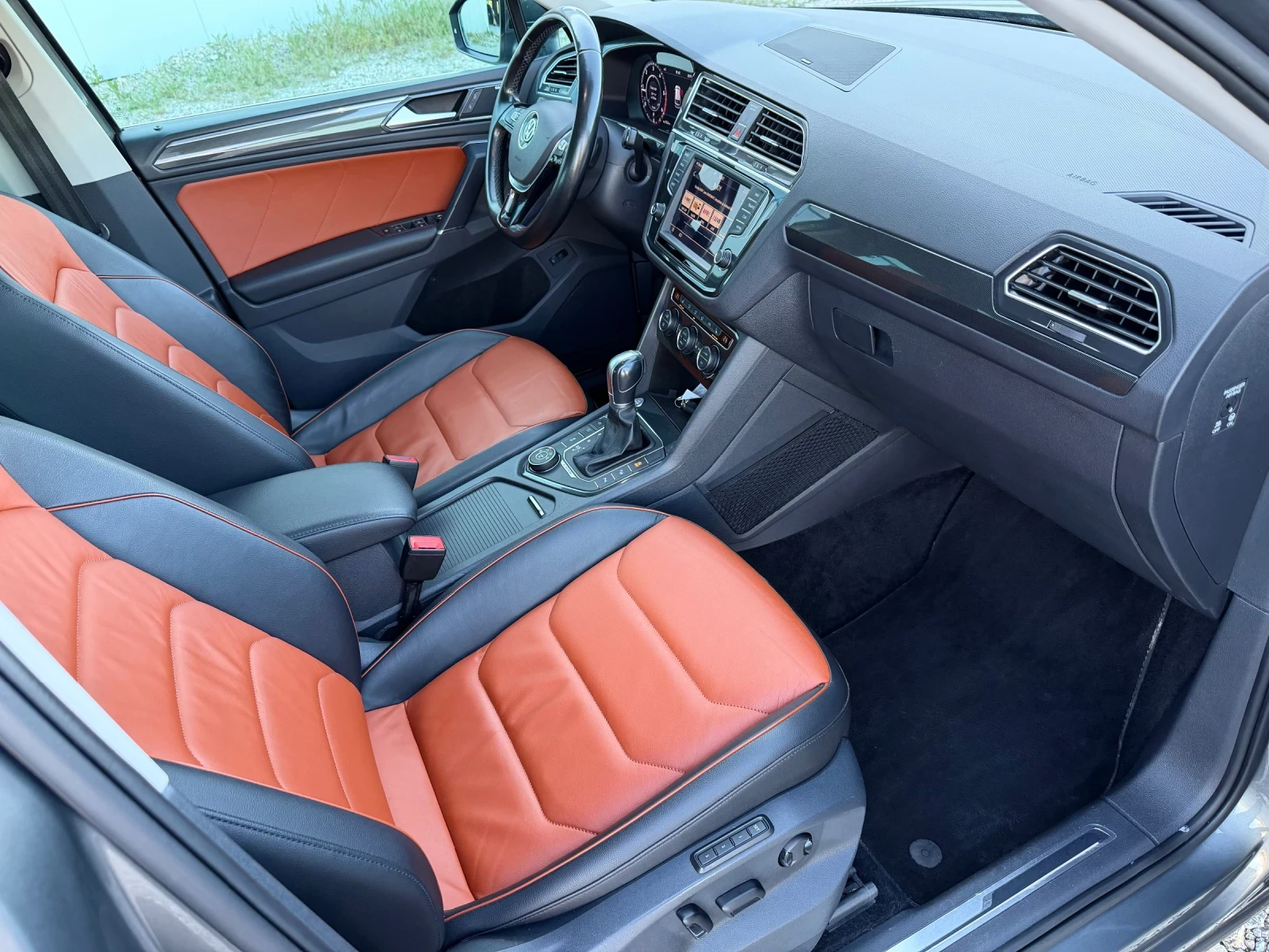VW Tiguan 2.0TDI 190�� 4x4 R-Line/ Exclusive/ Dynaudio/ Full | Mobile.bg � ����������� 12
