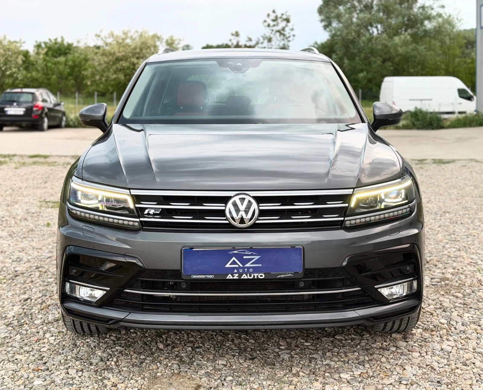 VW Tiguan 2.0TDI 190кс 4x4 R-Line/ Exclusive/ Dynaudio/ Full, снимка 2 - Автомобили и джипове - 54333532