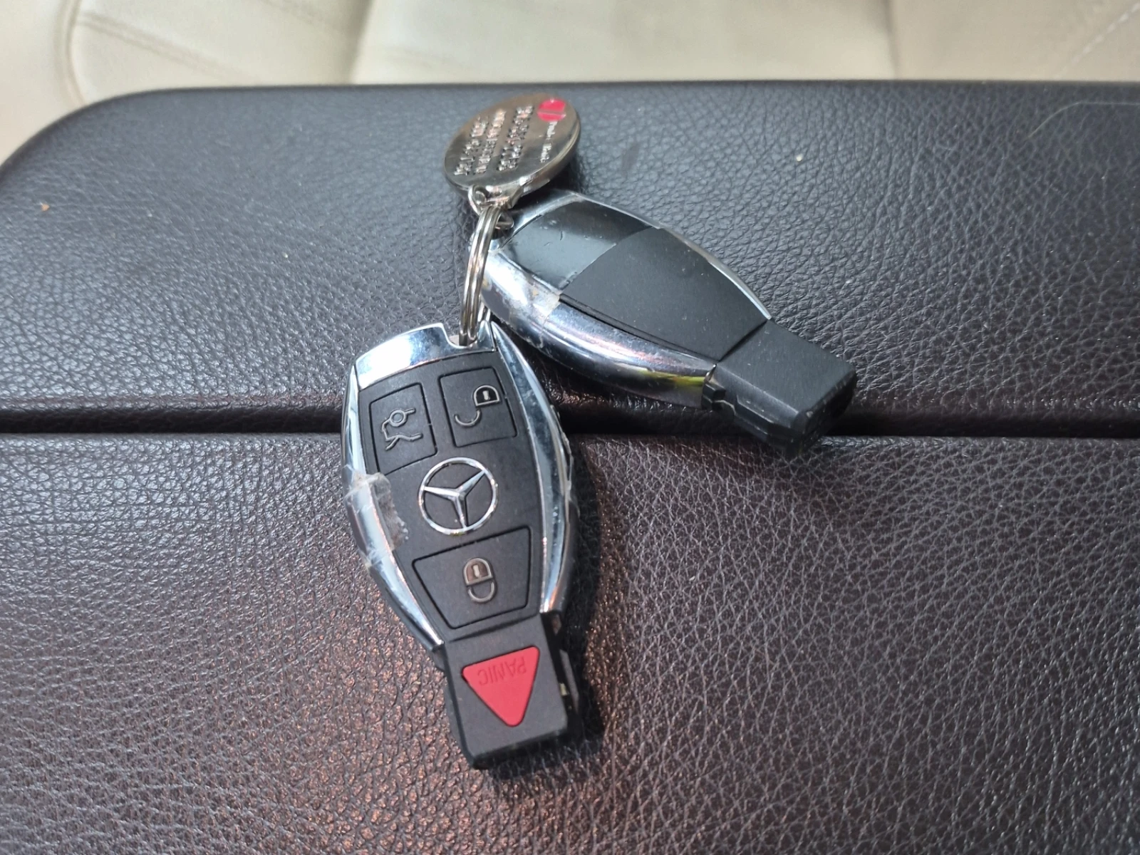 Mercedes-Benz GLE 400 AMG Line* Harman Kardon * 360 * , снимка 9 - Автомобили и джипове - 54774302