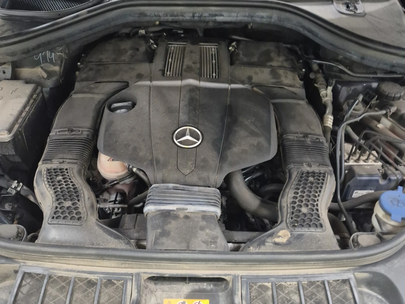 Mercedes-Benz GLE 400 AMG Line* Harman Kardon * 360 * , снимка 15 - Автомобили и джипове - 54774302