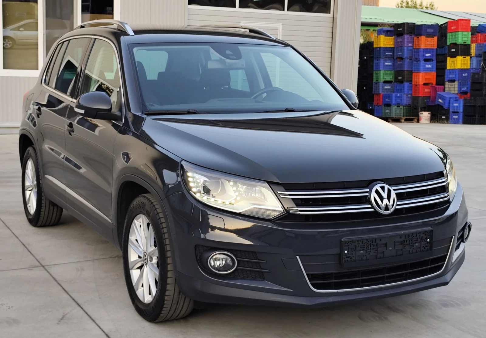 VW Tiguan 2.0TDI-LED-BI-XENON-NAVI-������-F-1-�����-EURO-6 | Mobile.bg � ����������� 8