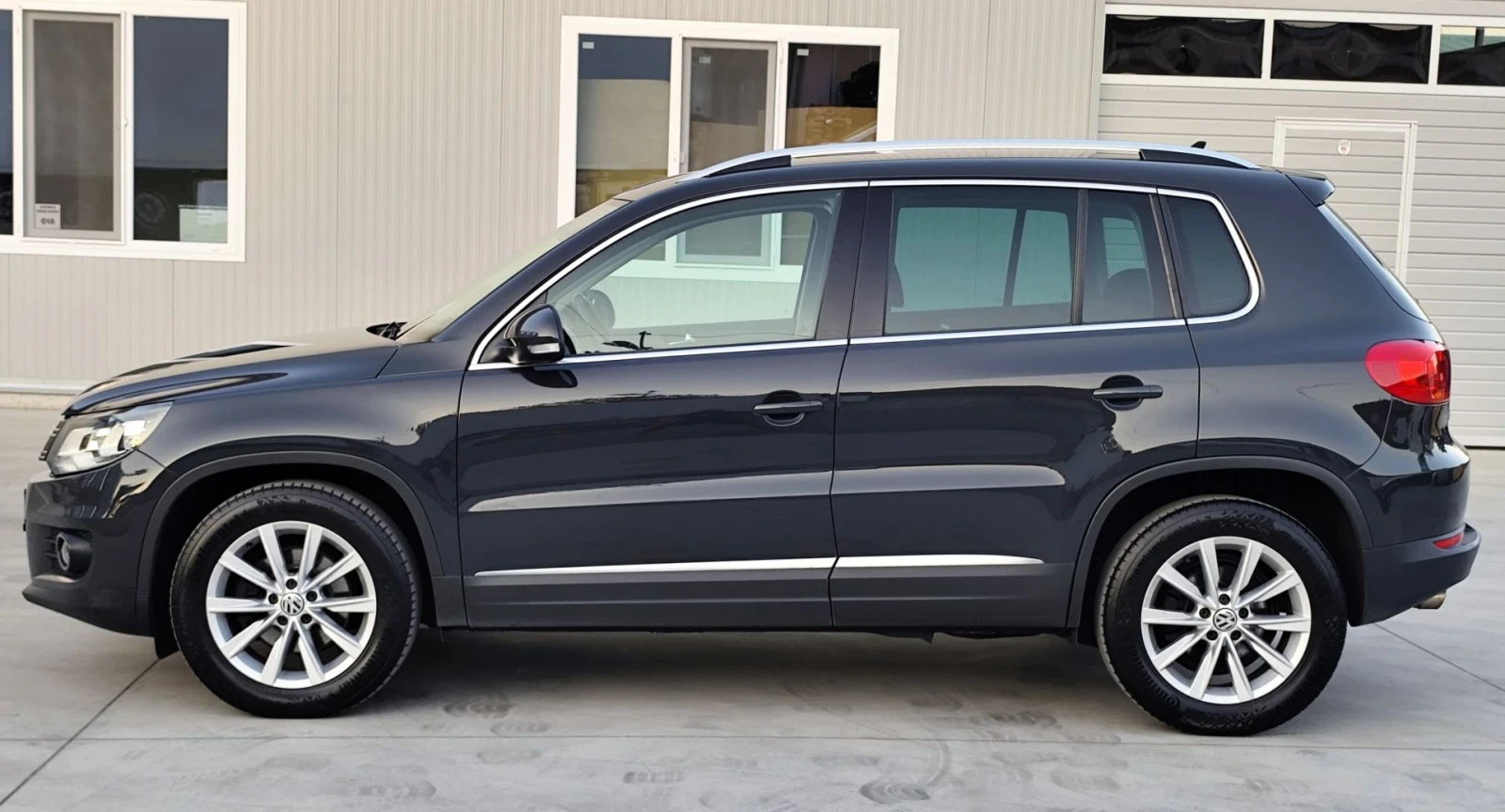 VW Tiguan 2.0TDI-LED-BI-XENON-NAVI-������-F-1-�����-EURO-6 | Mobile.bg � ����������� 4