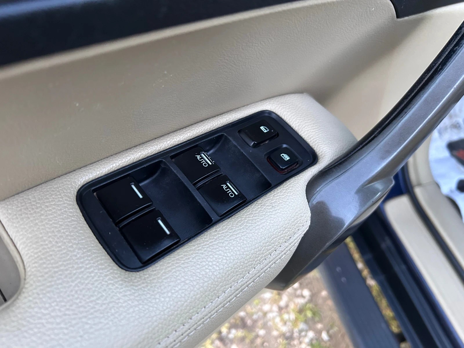 Honda Cr-v 2.2D КОЖА// ПАНОРАМА// XENON// 6ск, снимка 12 - Автомобили и джипове - 55971619