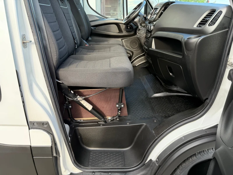 Iveco Daily 35S16, снимка 12 - Бусове и автобуси - 50504656