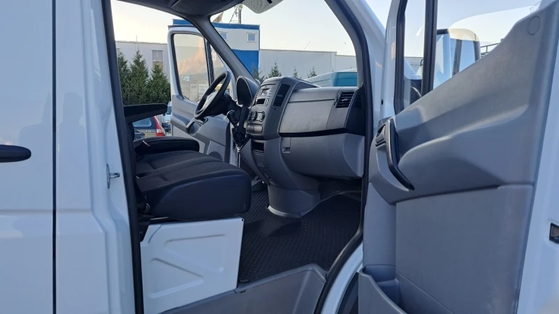 Mercedes-Benz Sprinter 316CDI-163PS/6ск/268000км!/КЛИМАТРОНИК/, снимка 8 - Бусове и автобуси - 53528661