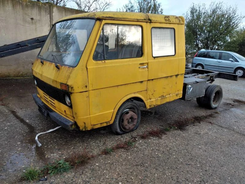 VW Lt 2.4, снимка 1 - Бусове и автобуси - 44176048