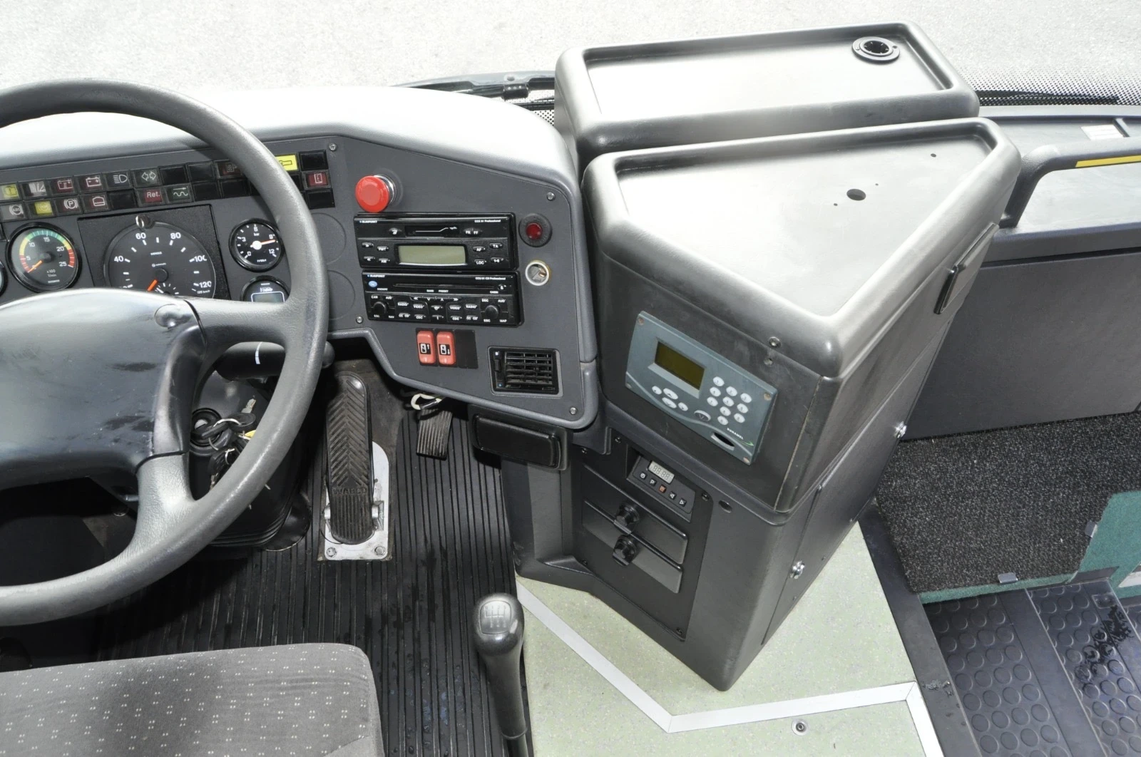 Setra S 315H KLIMA, 6-СКОРОСТИ, снимка 4 - Бусове и автобуси - 54195336