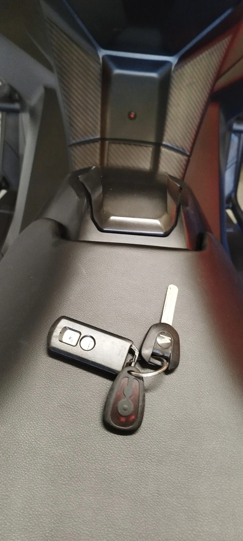 Honda X-ADV 750, снимка 11 - Мотоциклети и мототехника - 54146416