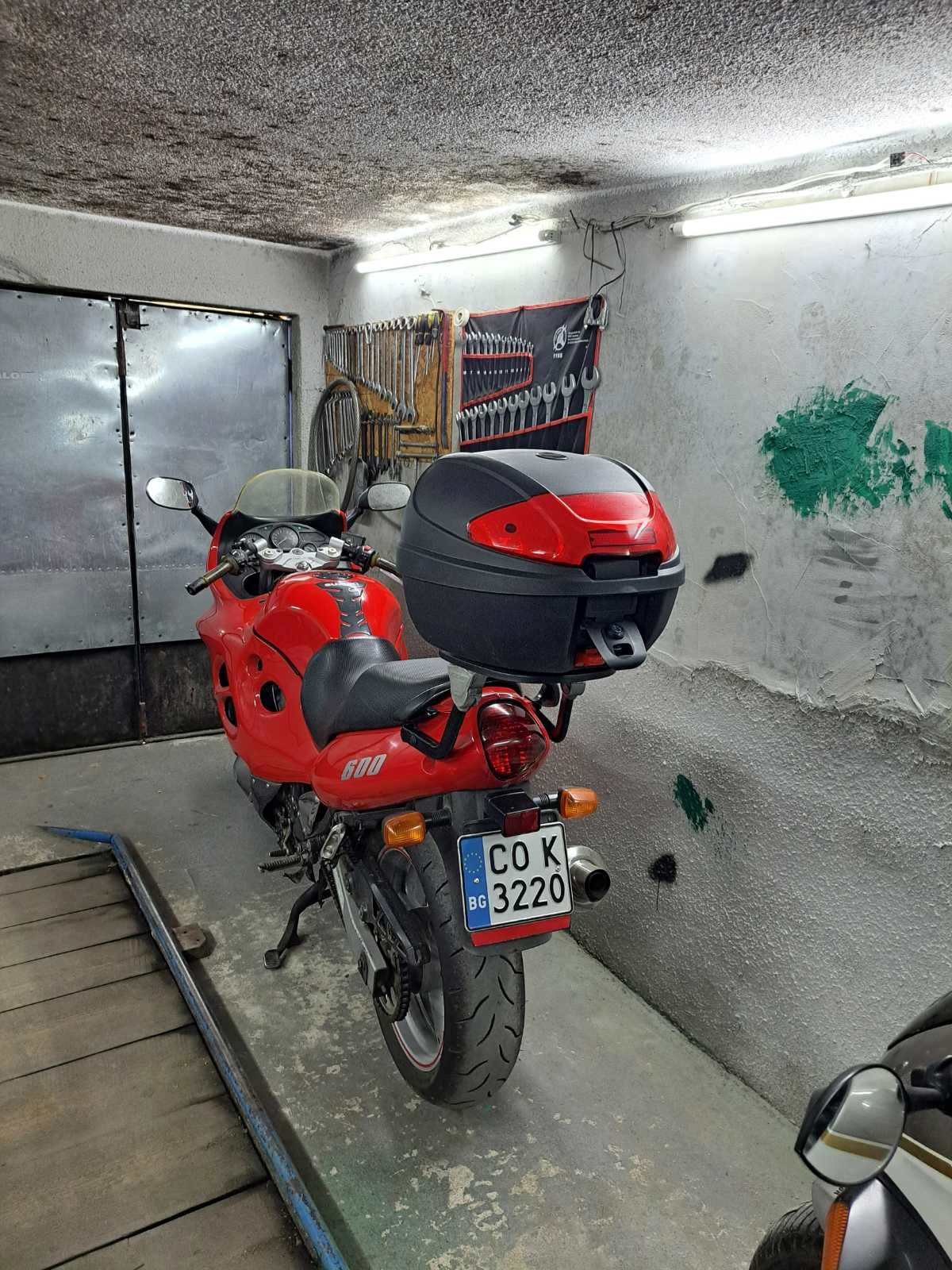 Suzuki Katana, снимка 12 - Мотоциклети и мототехника - 54892643