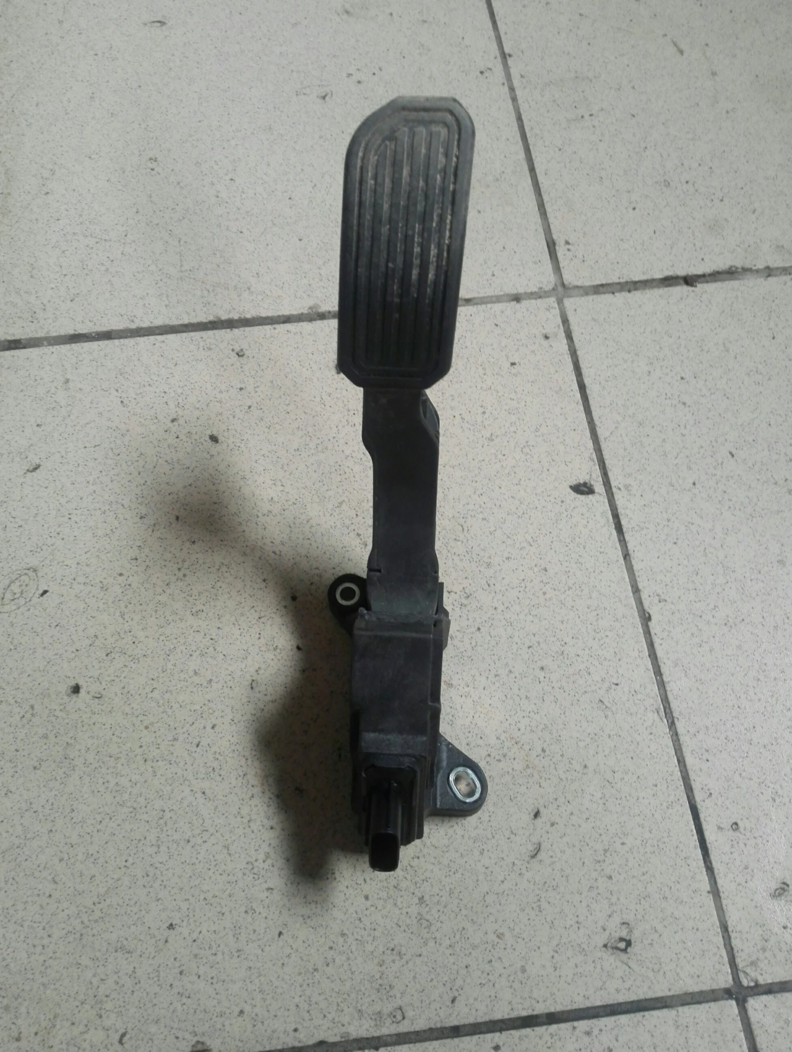 �� ����� ��� ������ ����� 1.6� | Mobile.bg � ����������� 1