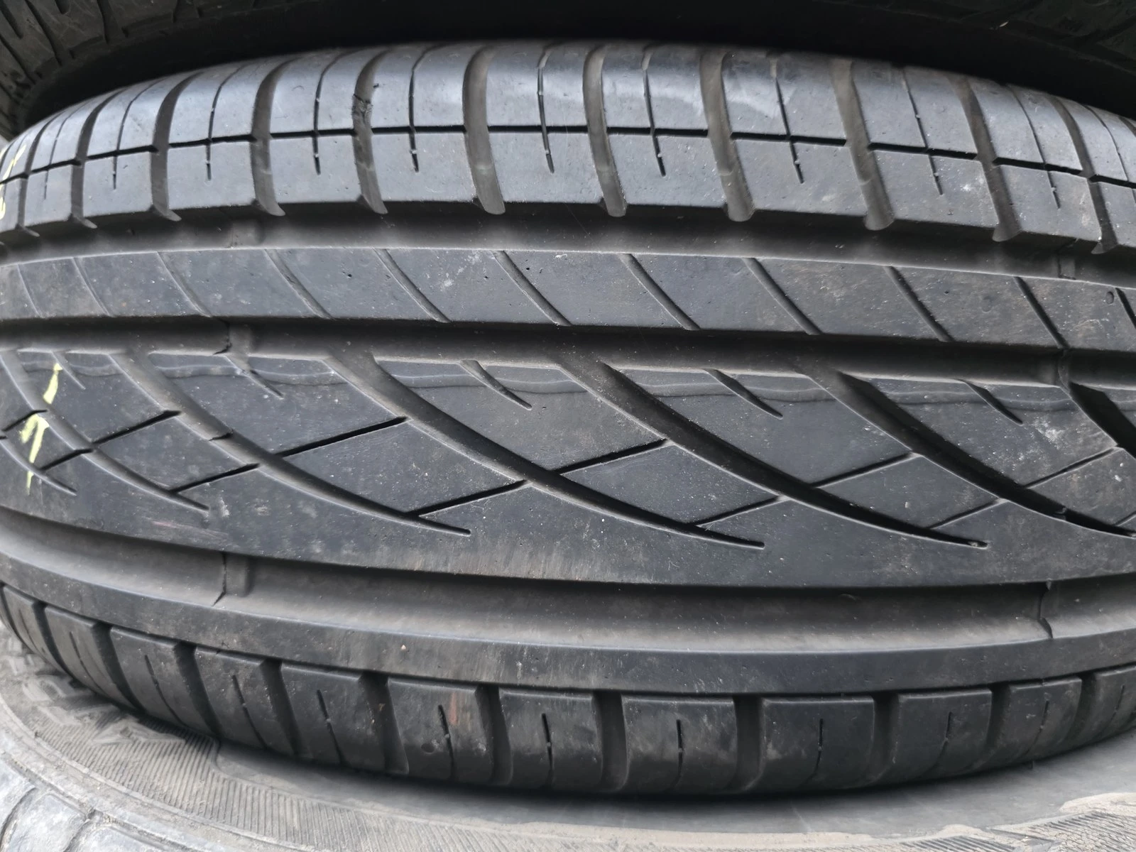 Гуми Летни 195/55R16, снимка 2 - Гуми и джанти - 56664400