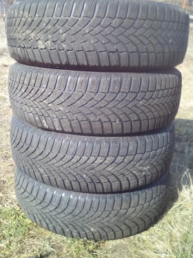 Гуми Зимни 215/70R16, снимка 1 - Гуми и джанти - 49276318