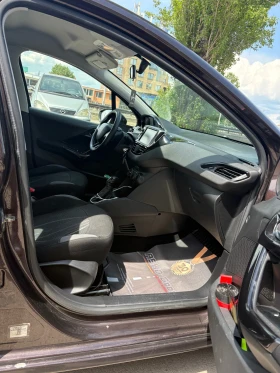 Peugeot 208 1, 2D * ЗИМНИ ГУМИ * ГО, ГТП И КАСКО ВАЛИДНИ * , снимка 9