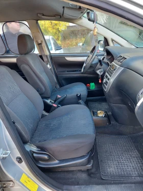 Toyota Avensis verso, снимка 12