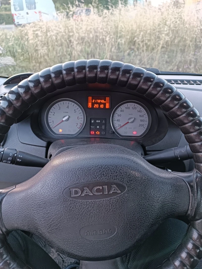 Dacia Logan 1.4 MPI, снимка 9 - Автомобили и джипове - 46673224