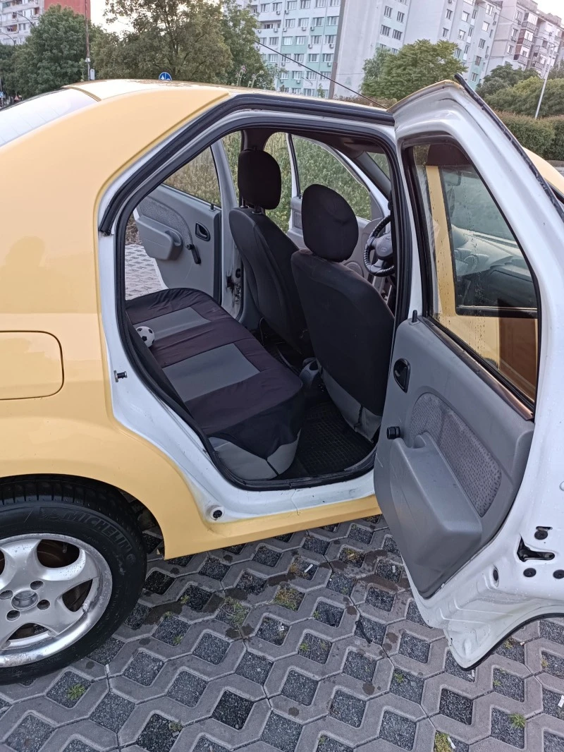 Dacia Logan 1.4 MPI, снимка 8 - Автомобили и джипове - 46673224