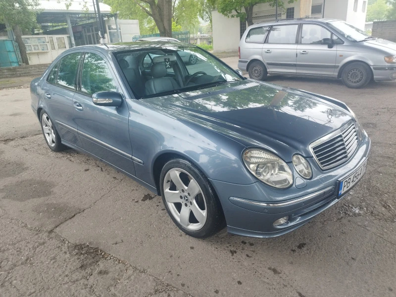 Mercedes-Benz E 220 220CDI AVANGARD , снимка 2 - Автомобили и джипове - 46187691